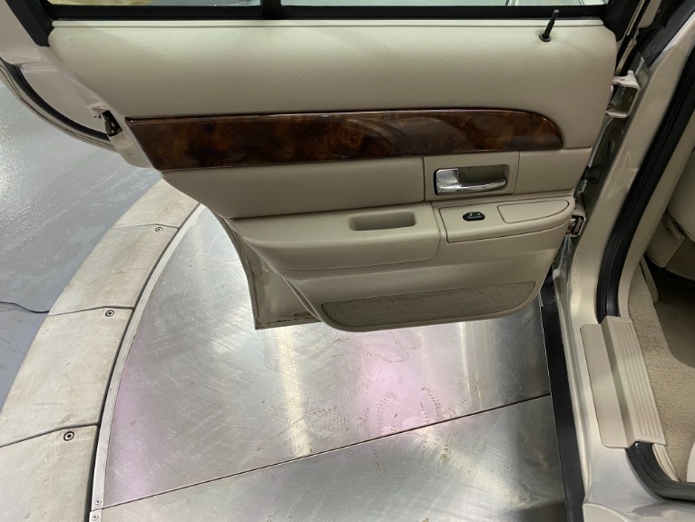 Used-2008-Mercury-Grand-Marquis-GS
