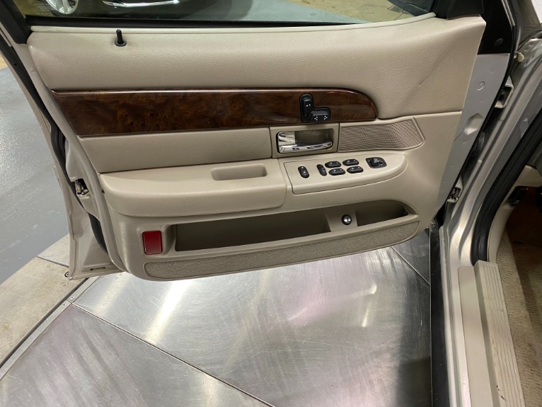 Used-2008-Mercury-Grand-Marquis-GS