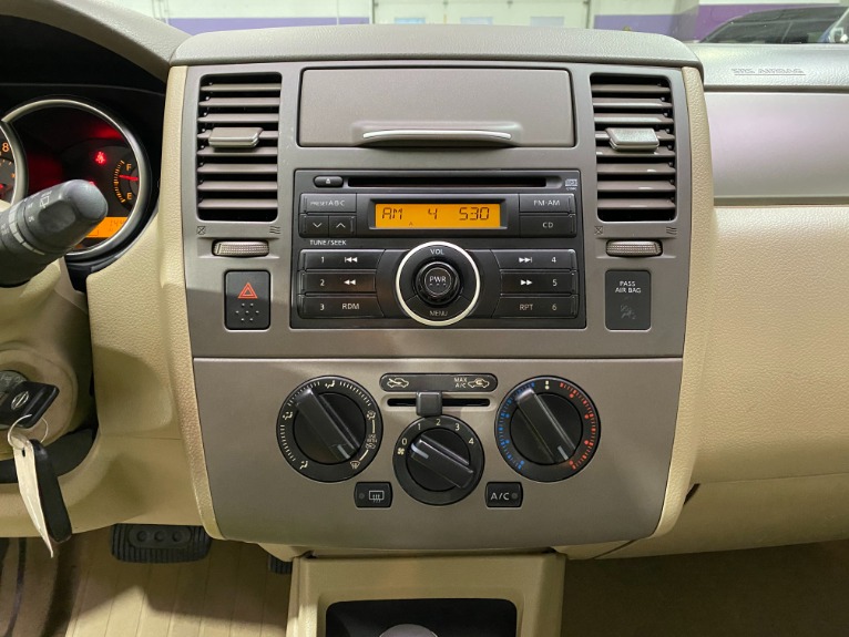 Used-2007-Nissan-Versa-18-S