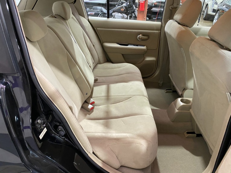Used-2007-Nissan-Versa-18-S
