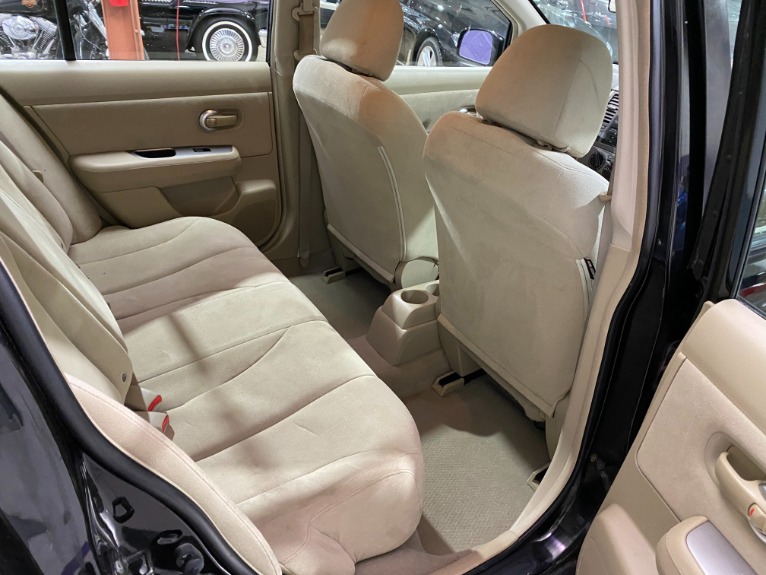 Used-2007-Nissan-Versa-18-S