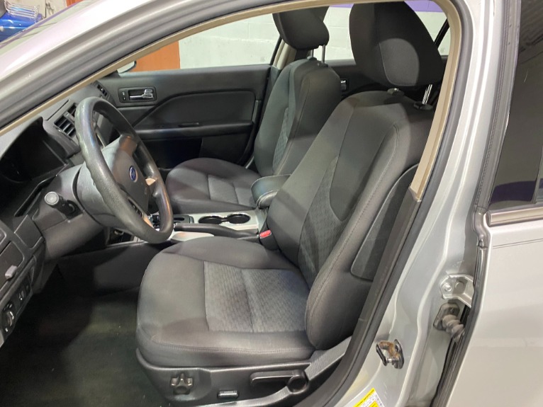 Used-2010-Ford-Fusion-SE