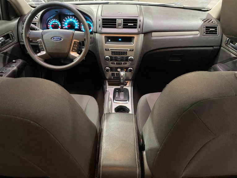 Used-2010-Ford-Fusion-SE