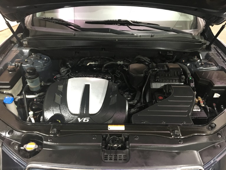 Used-2011-Hyundai-Santa-Fe-SE