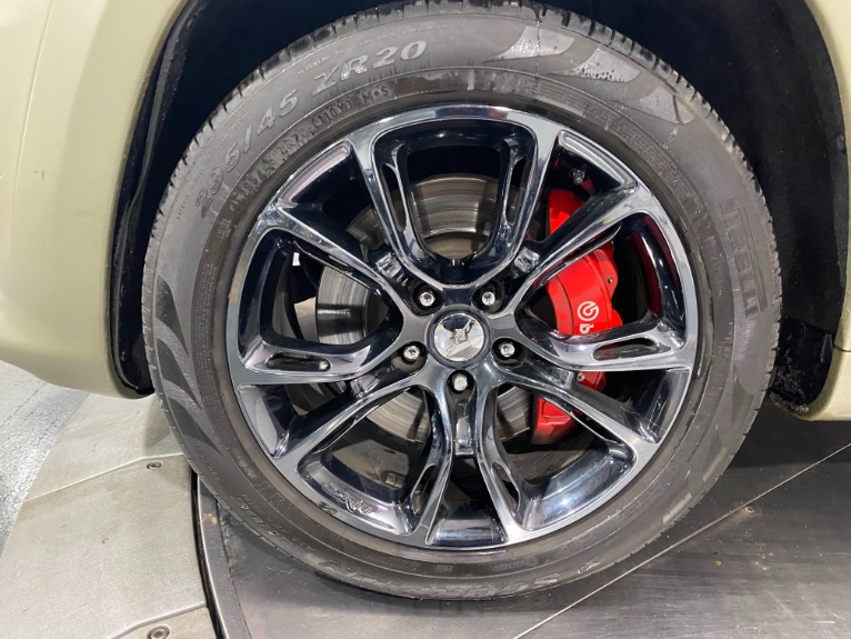 Used-2015-Jeep-Grand-Cherokee-SRT-4X4