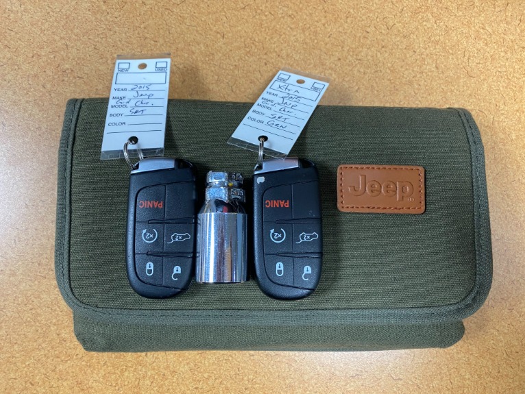 Used-2015-Jeep-Grand-Cherokee-SRT-4X4