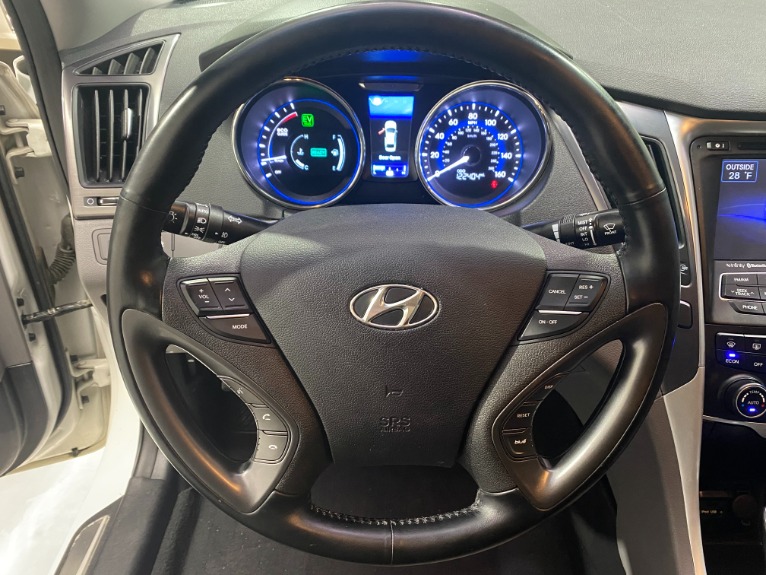 Used-2013-Hyundai-Sonata-Hybrid-Limited-FWD