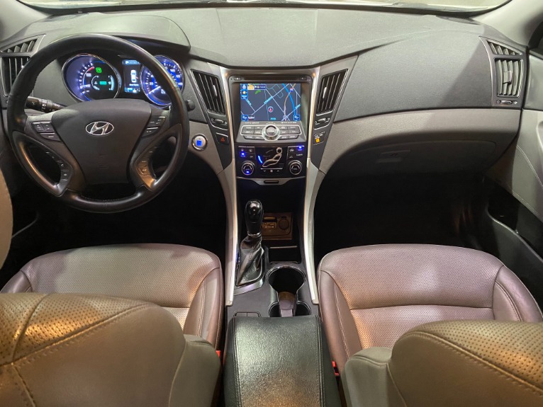 Used-2013-Hyundai-Sonata-Hybrid-Limited-FWD