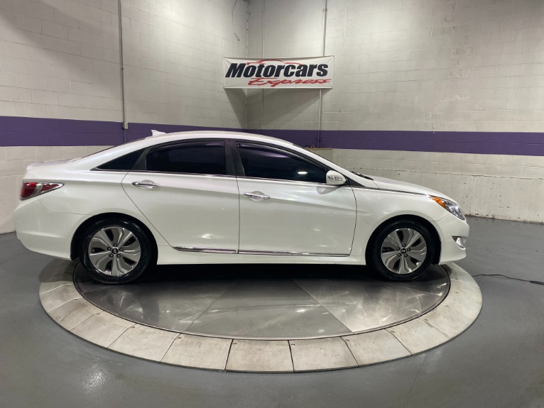Used-2013-Hyundai-Sonata-Hybrid-Limited-FWD