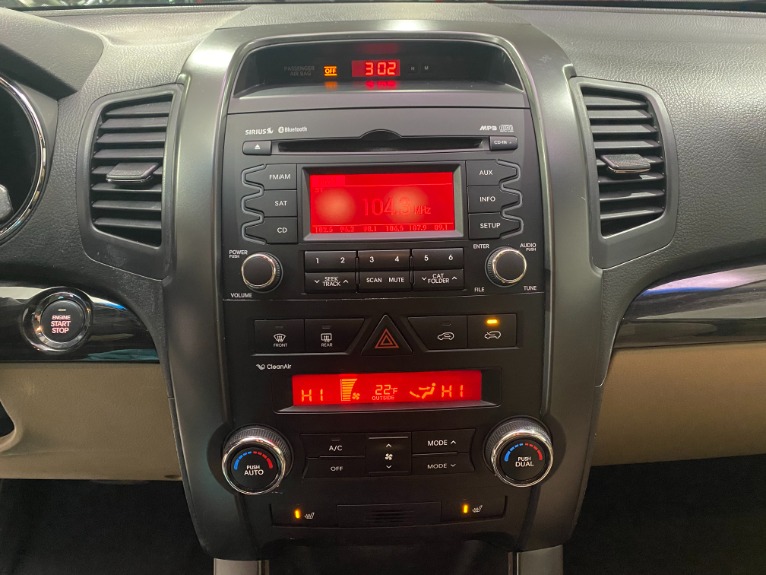 Used-2011-Kia-Sorento-EX-FWD