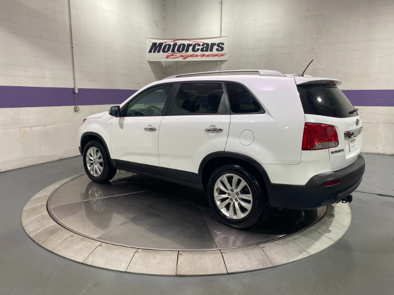 Used-2011-Kia-Sorento-EX-FWD