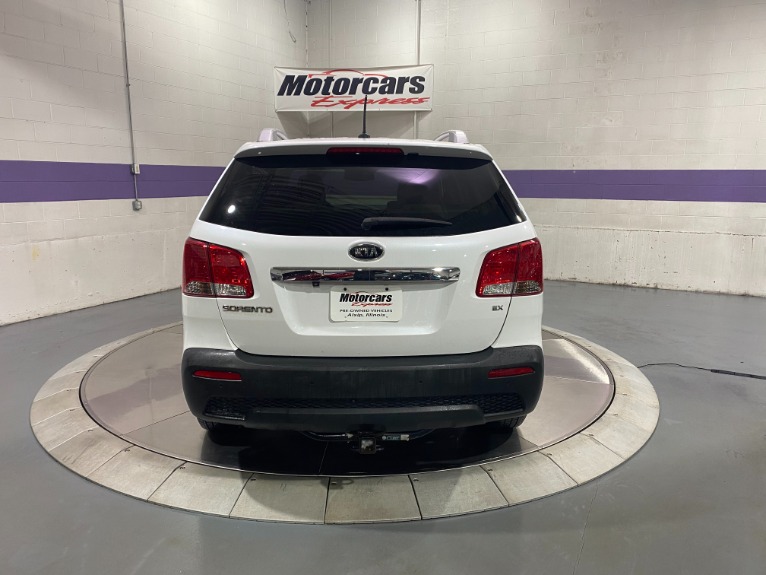 Used-2011-Kia-Sorento-EX-FWD