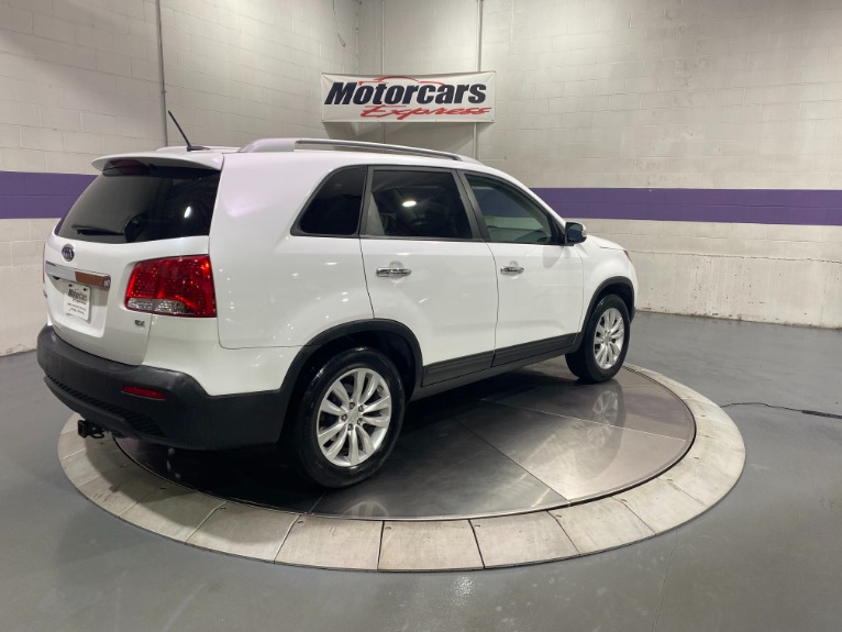 Used-2011-Kia-Sorento-EX-FWD
