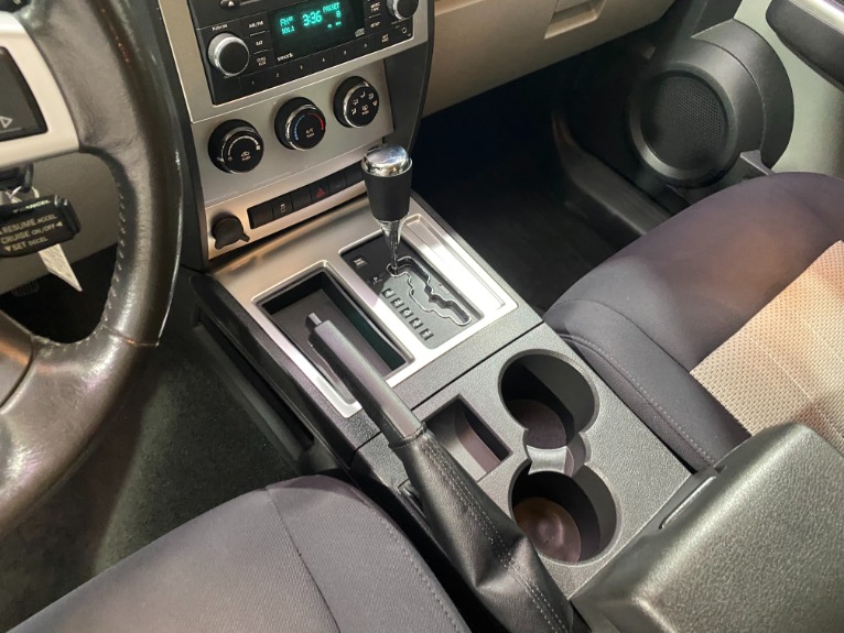 Used-2010-Dodge-Nitro-SXT-4X2