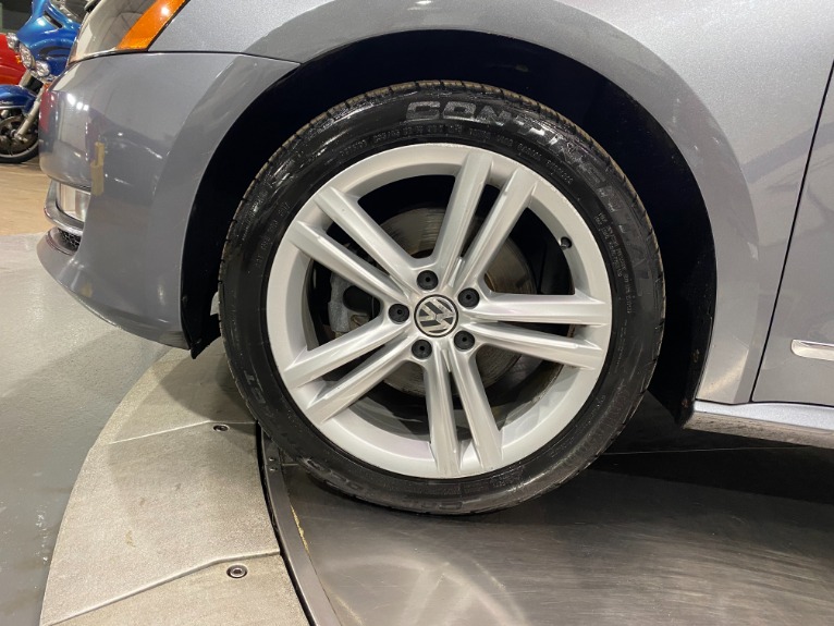 Used-2015-Volkswagen-Passat-18T-SE