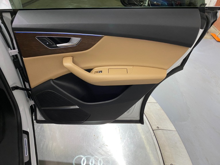 Used-2019-Audi-Q8-30T-quattro-Premium-Plus