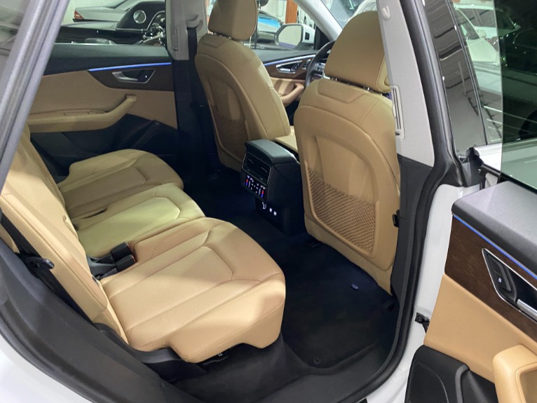 Used-2019-Audi-Q8-30T-quattro-Premium-Plus