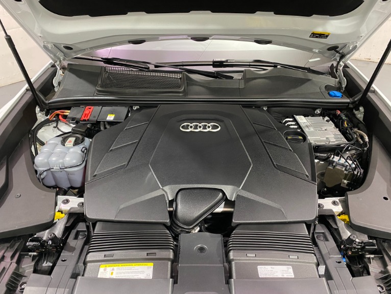 Used-2019-Audi-Q8-30T-quattro-Premium-Plus