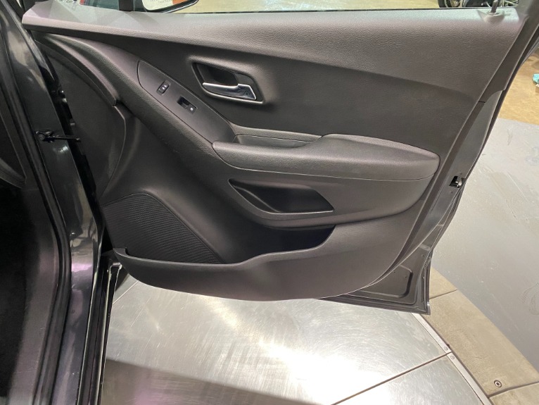 Used-2019-Chevrolet-Trax-LT-AWD