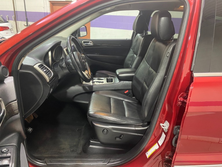 Used-2013-Jeep-Grand-Cherokee-Laredo-4X4