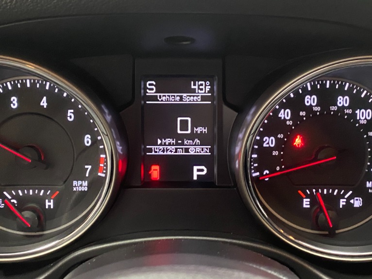 Used-2013-Jeep-Grand-Cherokee-Laredo-4X4