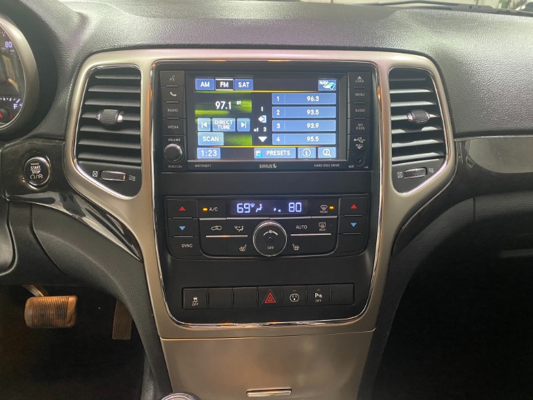 Used-2013-Jeep-Grand-Cherokee-Laredo-4X4