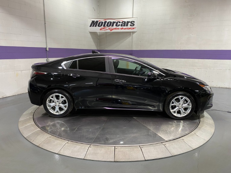 Used-2017-Chevrolet-Volt-Premier-FWD