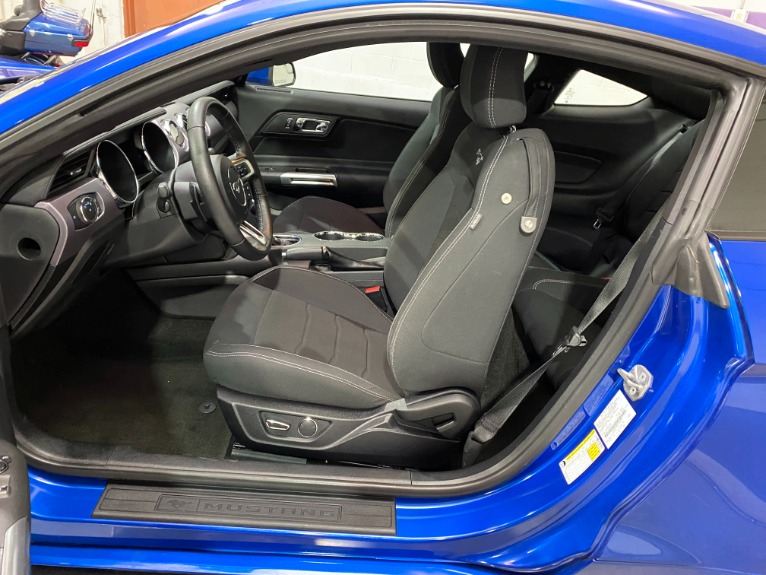 Used-2017-Ford-Mustang-EcoBoost-RWD