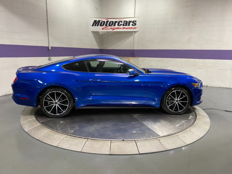 Used-2017-Ford-Mustang-EcoBoost-RWD