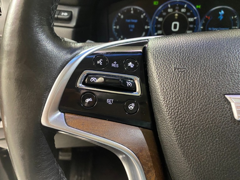 Used-2015-Cadillac-Escalade-Luxury-4X4