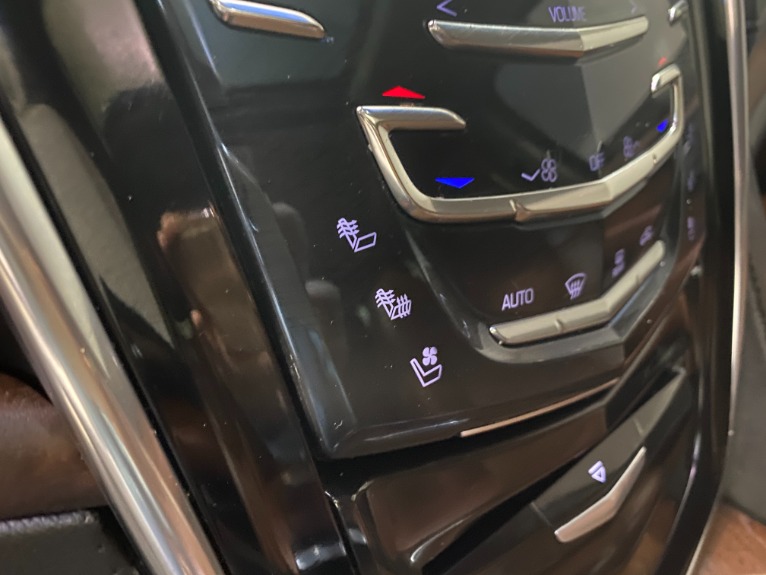 Used-2015-Cadillac-Escalade-Luxury-4X4
