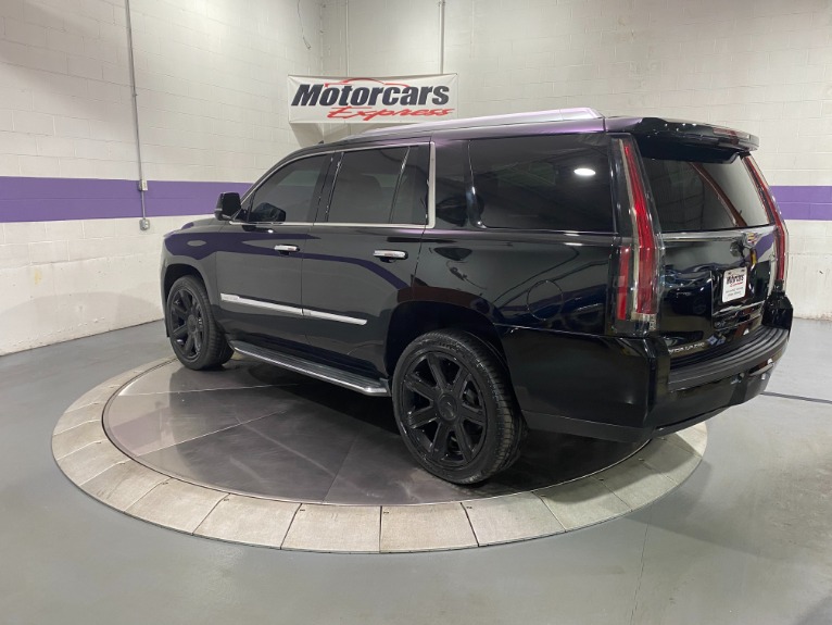 Used-2015-Cadillac-Escalade-Luxury-4X4