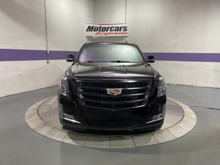 Used-2015-Cadillac-Escalade-Luxury-4X4