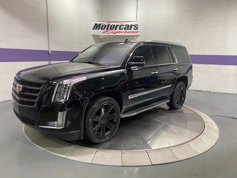 Used-2015-Cadillac-Escalade-Luxury-4X4