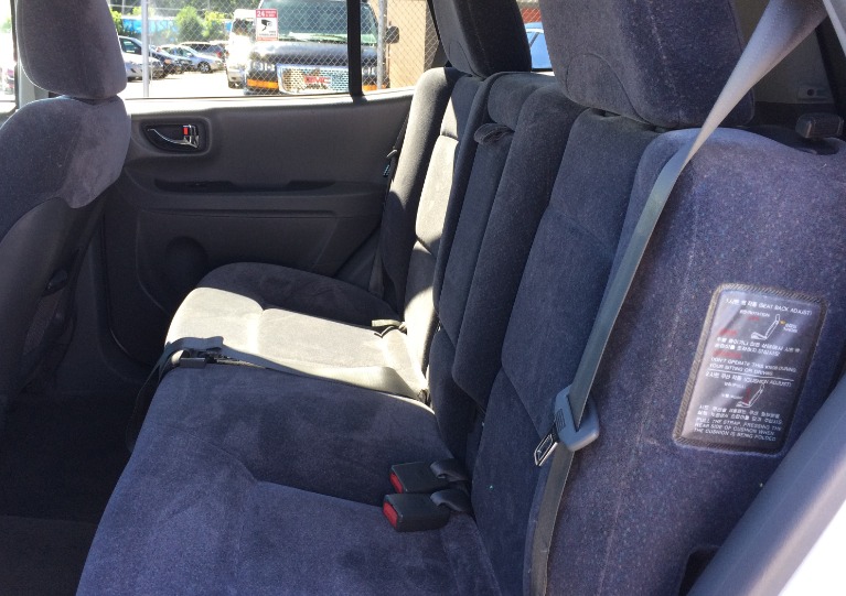 Used-2004-Hyundai-Santa-Fe-GLS