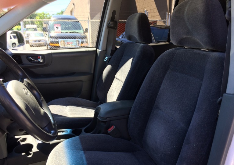 Used-2004-Hyundai-Santa-Fe-GLS