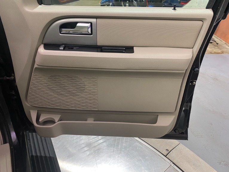 Used-2013-Ford-Expedition-EL-Limited-4X4