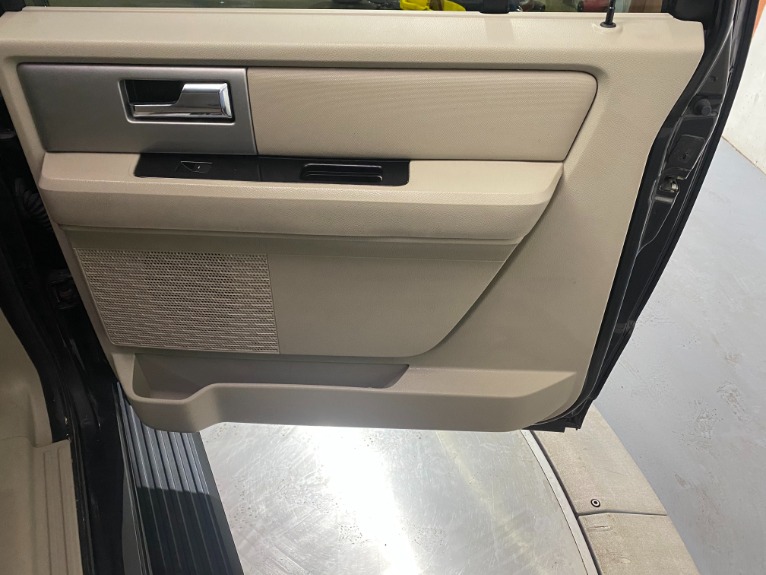 Used-2013-Ford-Expedition-EL-Limited-4X4