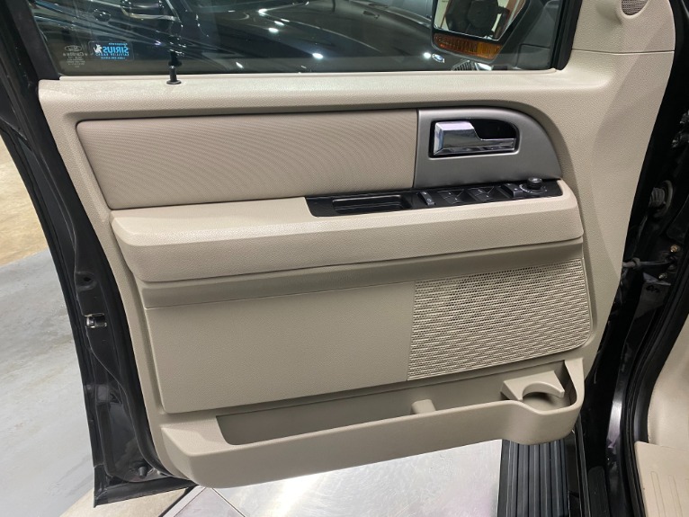 Used-2013-Ford-Expedition-EL-Limited-4X4