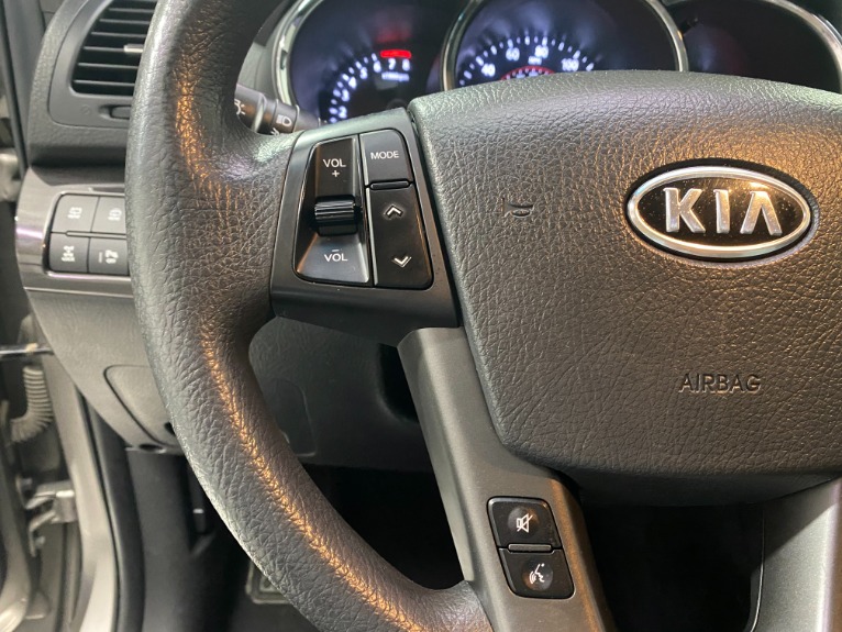 Used-2013-Kia-Sorento-LX-AWD