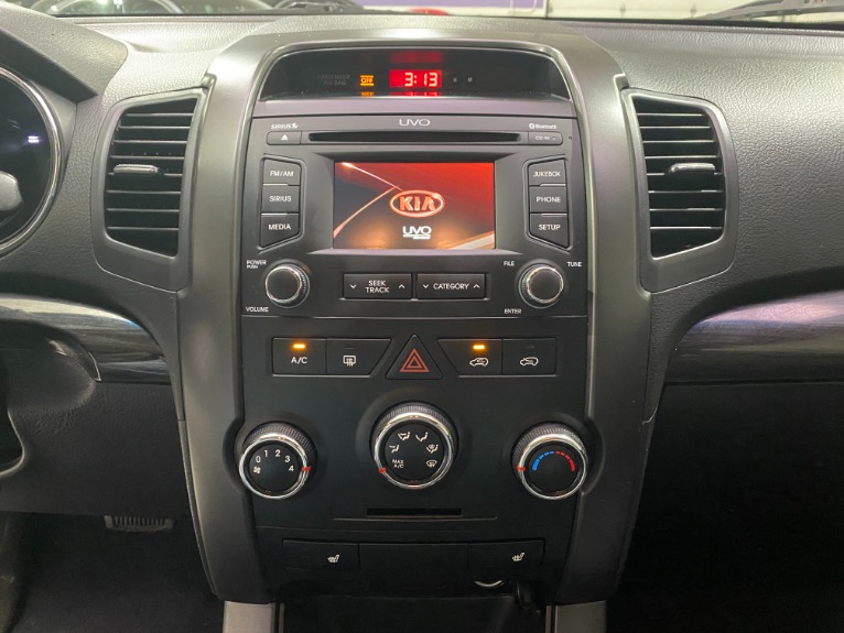 Used-2013-Kia-Sorento-LX-AWD