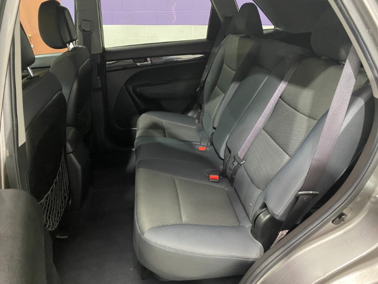 Used-2013-Kia-Sorento-LX-AWD