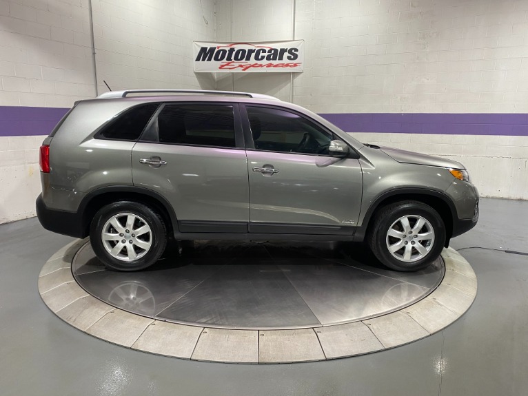 Used-2013-Kia-Sorento-LX-AWD