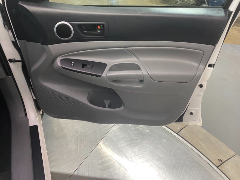 Used-2012-Toyota-Tacoma-4X2