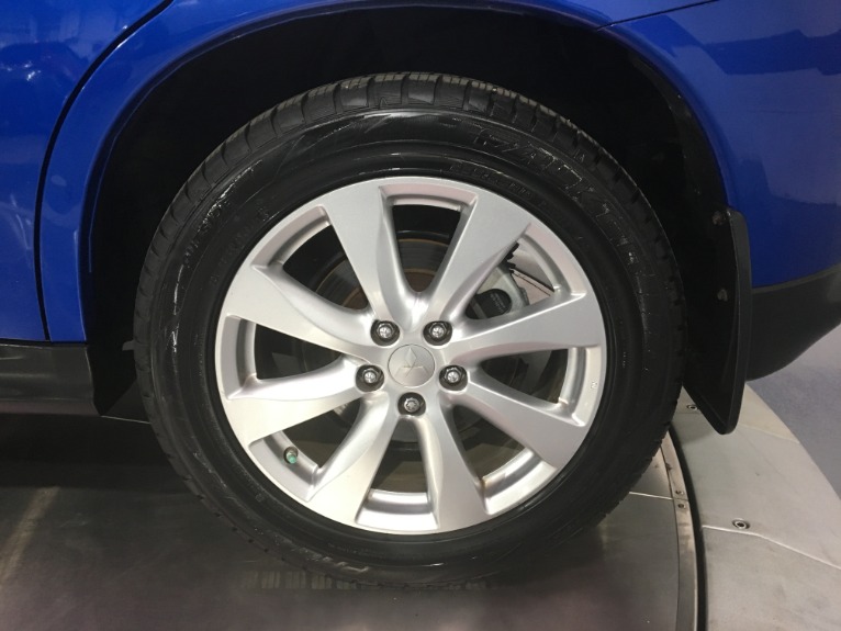 Used-2015-Mitsubishi-Outlander-Sport-SE
