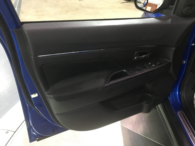 Used-2015-Mitsubishi-Outlander-Sport-SE