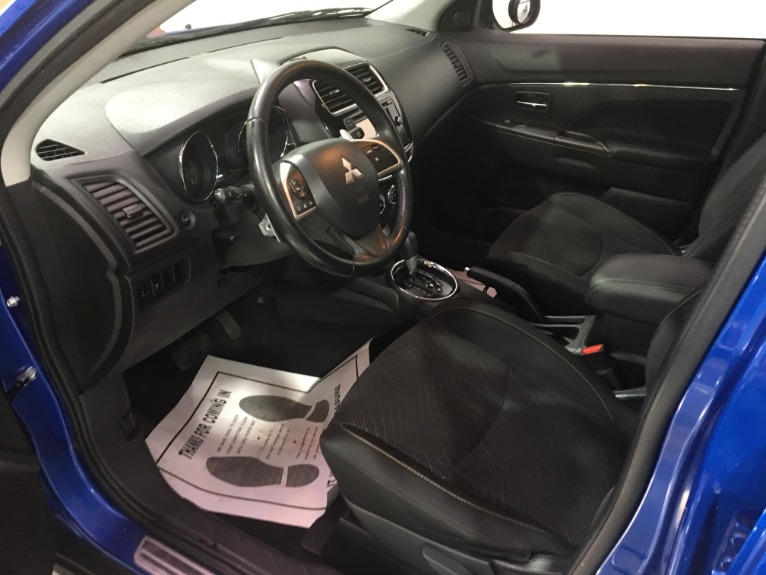 Used-2015-Mitsubishi-Outlander-Sport-SE