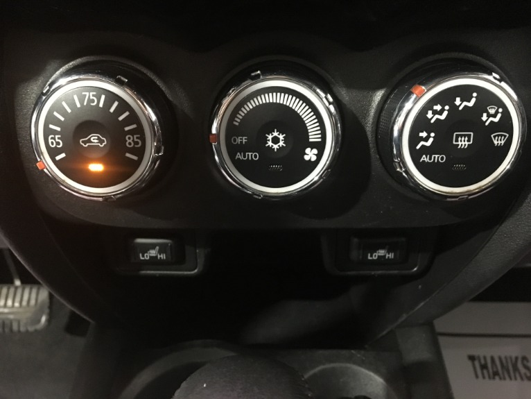 Used-2015-Mitsubishi-Outlander-Sport-SE