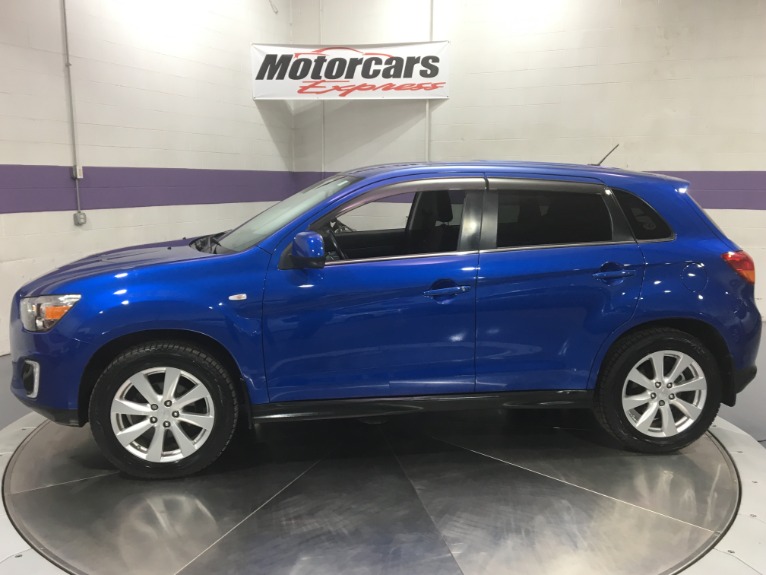 Used-2015-Mitsubishi-Outlander-Sport-SE