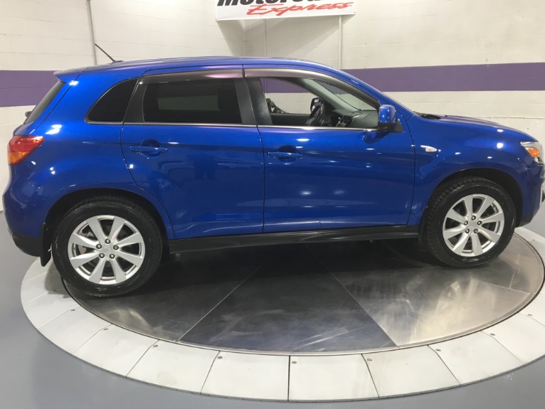 Used-2015-Mitsubishi-Outlander-Sport-SE